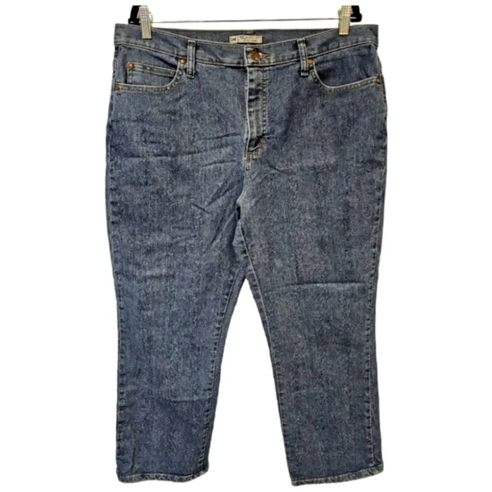 Lee Relaxed Fit at the Waist Mid Rise Jeans Straight Leg Size 18 Short